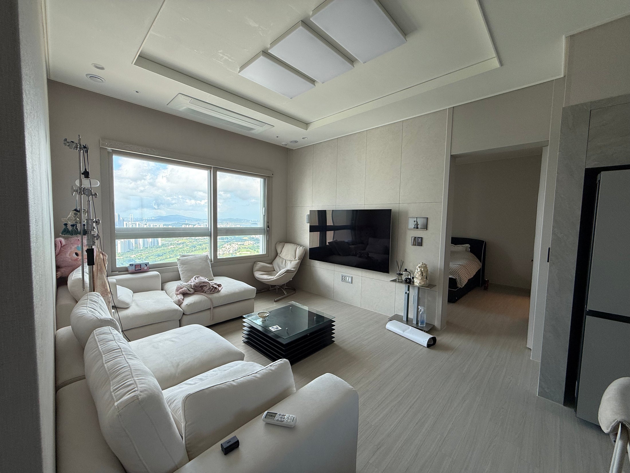 Listing-ready remastered room